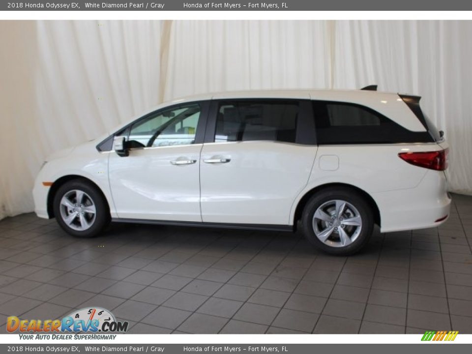 2018 Honda Odyssey EX White Diamond Pearl / Gray Photo #5