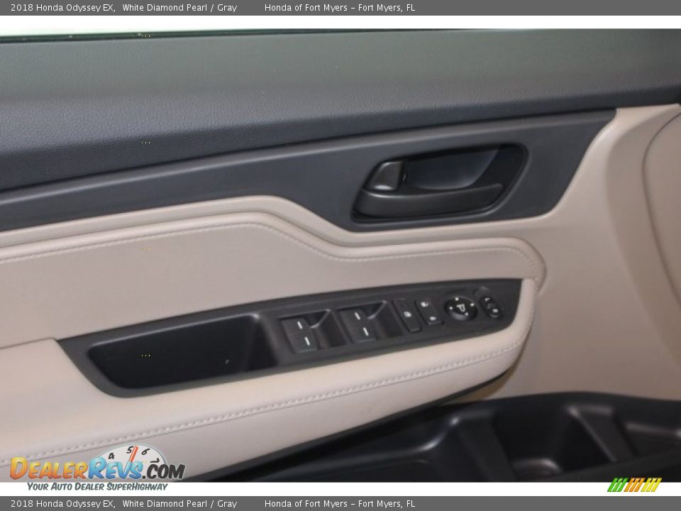 2018 Honda Odyssey EX White Diamond Pearl / Gray Photo #15