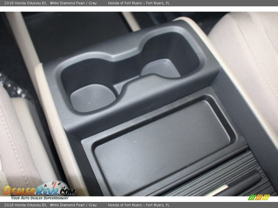 2018 Honda Odyssey EX White Diamond Pearl / Gray Photo #32