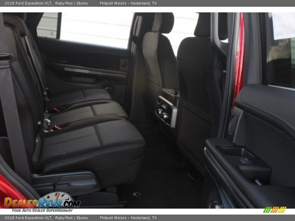 2018 Ford Expedition XLT Ruby Red / Ebony Photo #28