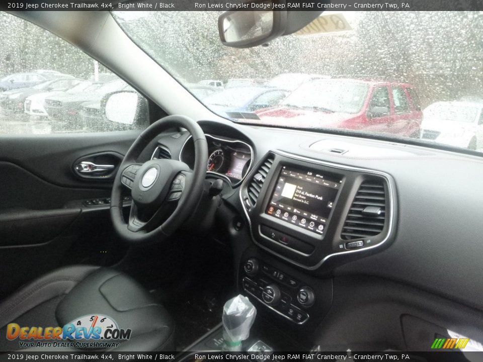 2019 Jeep Cherokee Trailhawk 4x4 Bright White / Black Photo #11