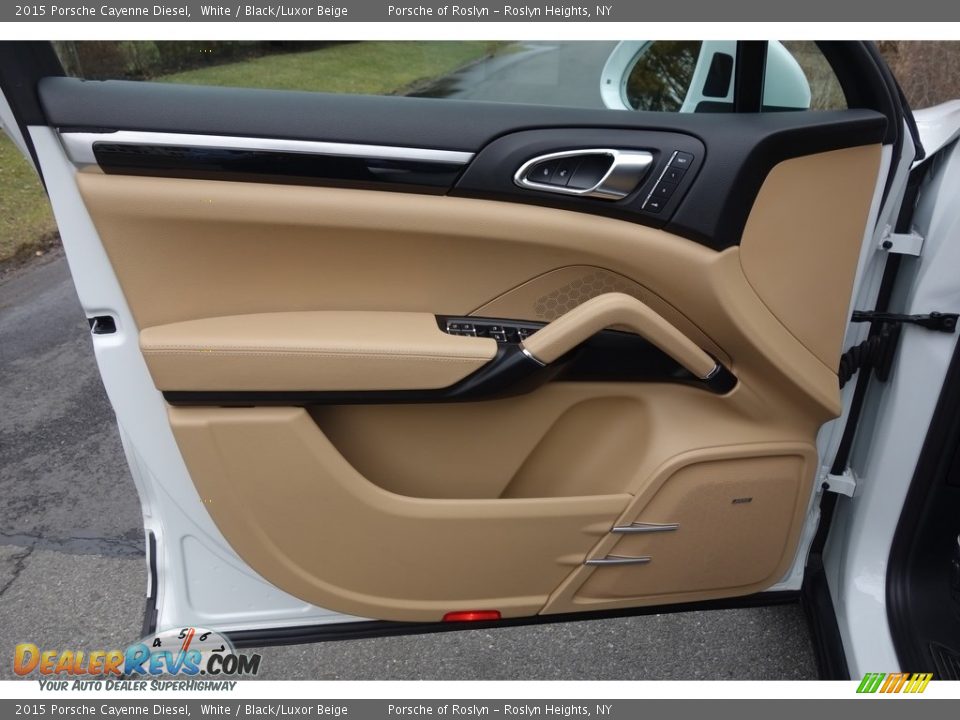 2015 Porsche Cayenne Diesel White / Black/Luxor Beige Photo #11