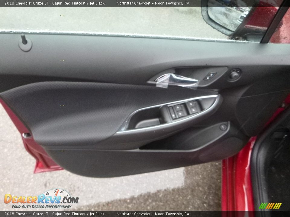 2018 Chevrolet Cruze LT Cajun Red Tintcoat / Jet Black Photo #15