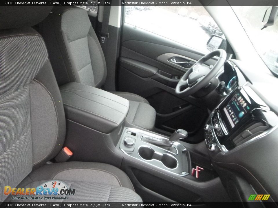 2018 Chevrolet Traverse LT AWD Graphite Metallic / Jet Black Photo #10
