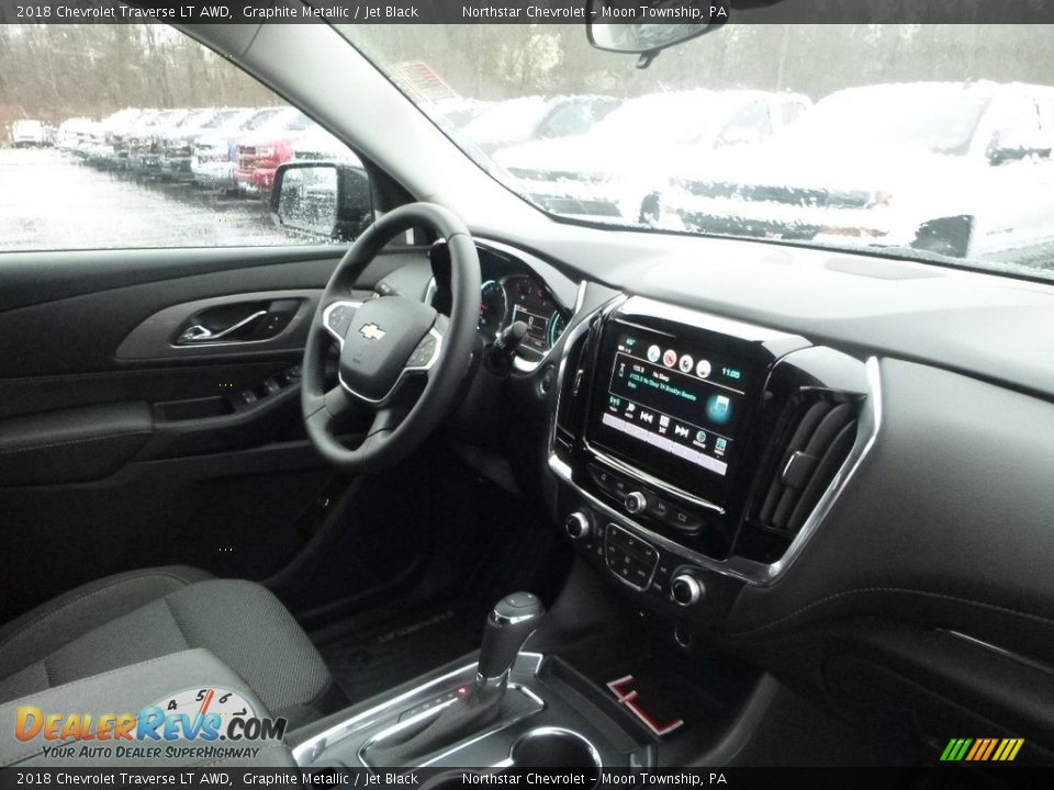 2018 Chevrolet Traverse LT AWD Graphite Metallic / Jet Black Photo #11