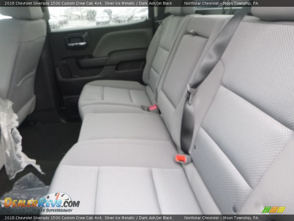 2018 Chevrolet Silverado 1500 Custom Crew Cab 4x4 Silver Ice Metallic / Dark Ash/Jet Black Photo #14
