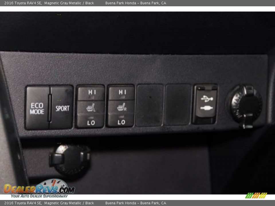 2016 Toyota RAV4 SE Magnetic Gray Metallic / Black Photo #17