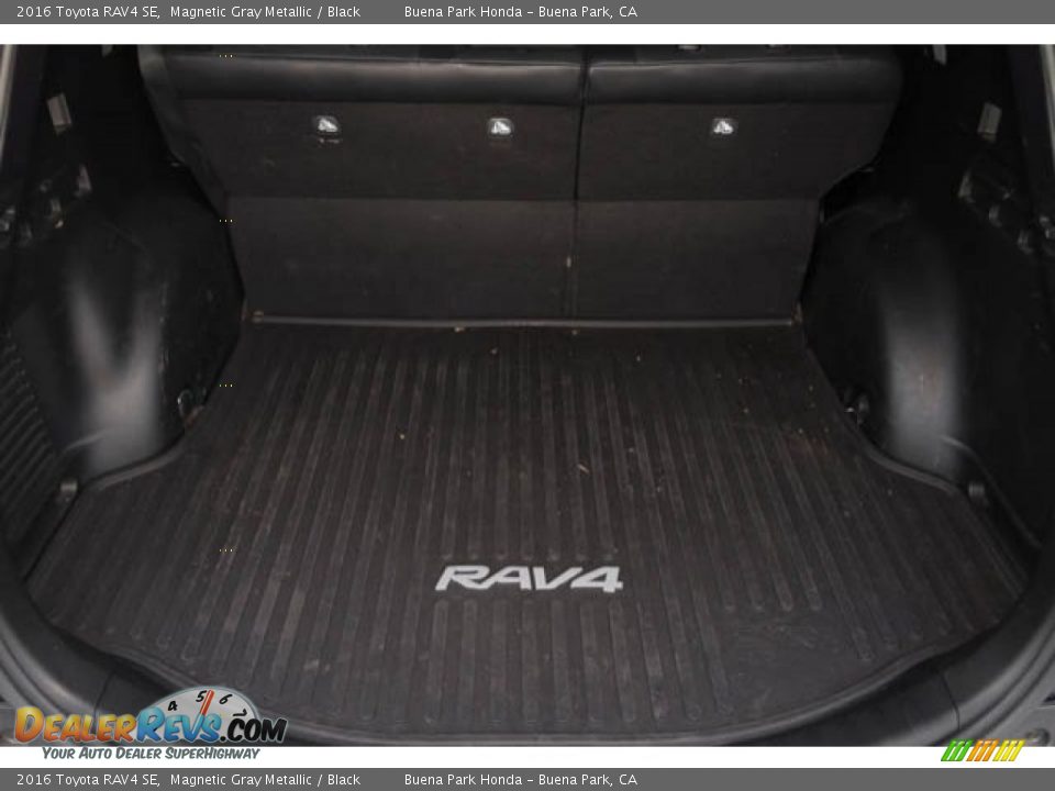 2016 Toyota RAV4 SE Magnetic Gray Metallic / Black Photo #21