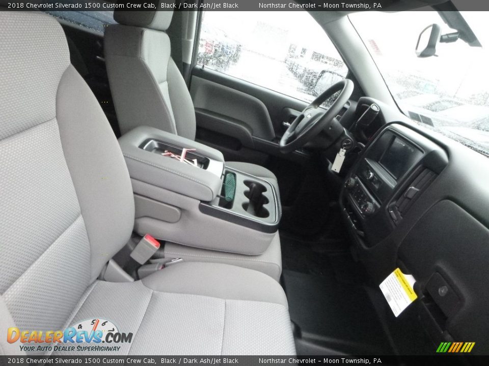 2018 Chevrolet Silverado 1500 Custom Crew Cab Black / Dark Ash/Jet Black Photo #10