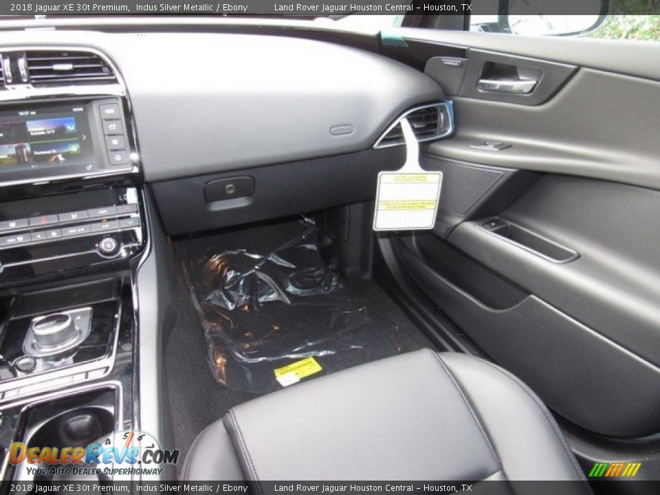 2018 Jaguar XE 30t Premium Indus Silver Metallic / Ebony Photo #15