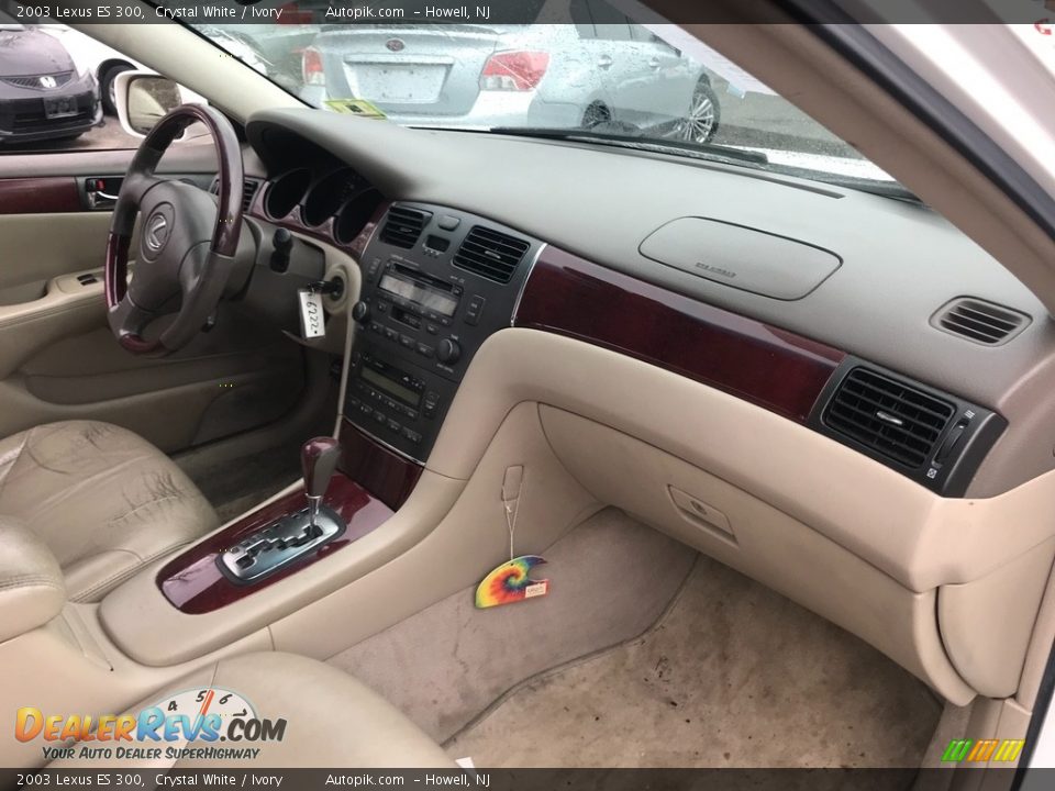 2003 Lexus ES 300 Crystal White / Ivory Photo #15