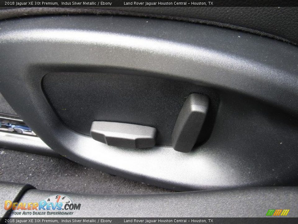 2018 Jaguar XE 30t Premium Indus Silver Metallic / Ebony Photo #26