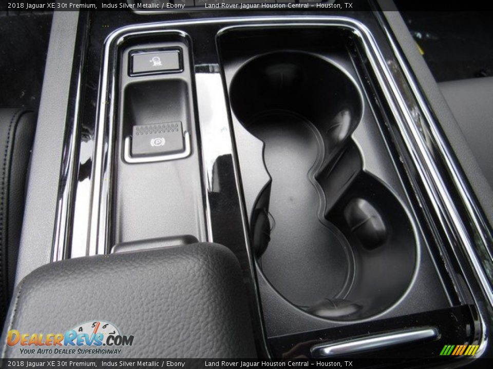 2018 Jaguar XE 30t Premium Indus Silver Metallic / Ebony Photo #36