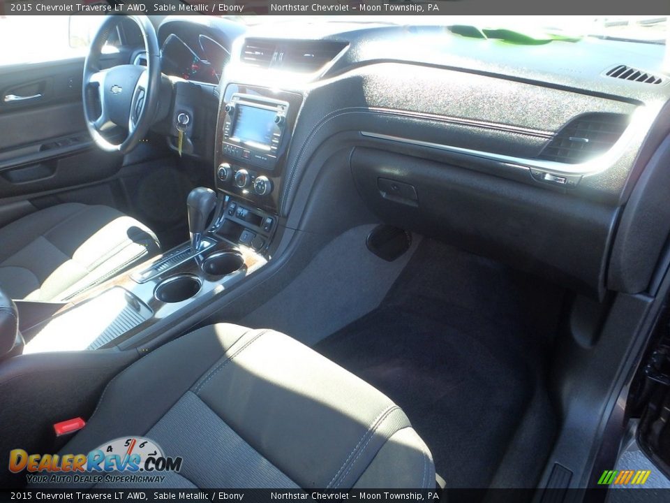 2015 Chevrolet Traverse LT AWD Sable Metallic / Ebony Photo #16
