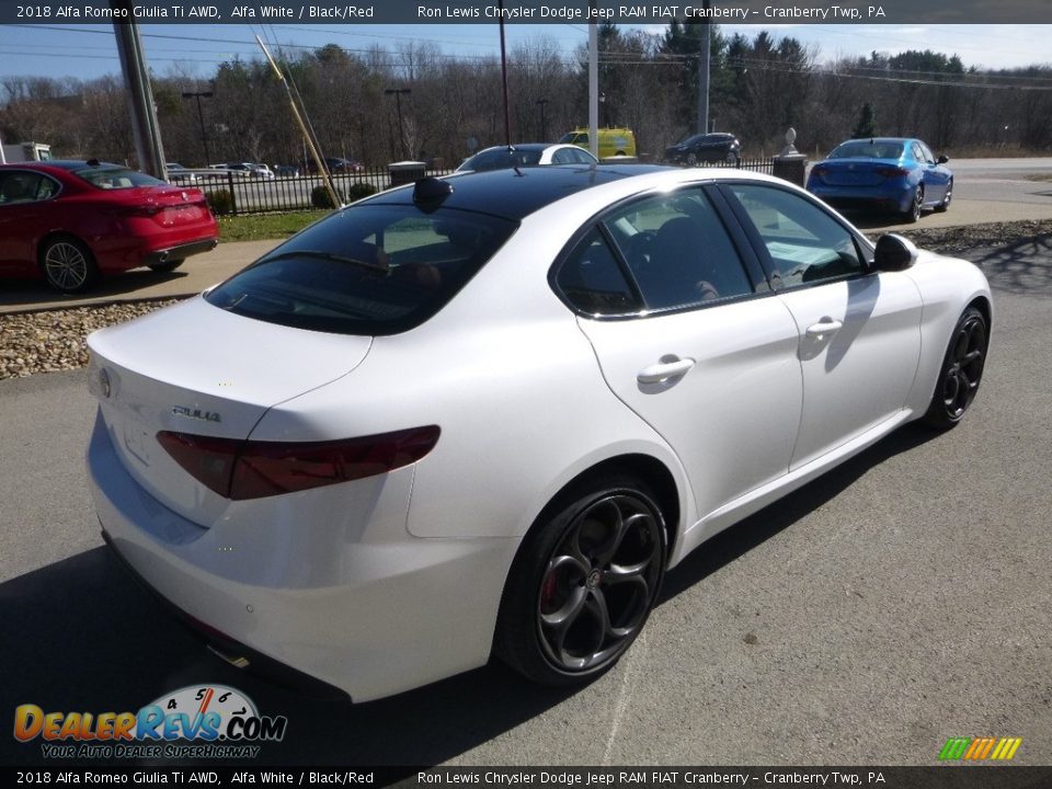 2018 Alfa Romeo Giulia Ti AWD Alfa White / Black/Red Photo #7