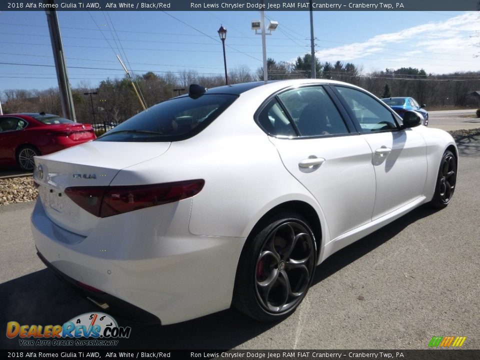 2018 Alfa Romeo Giulia Ti AWD Alfa White / Black/Red Photo #8