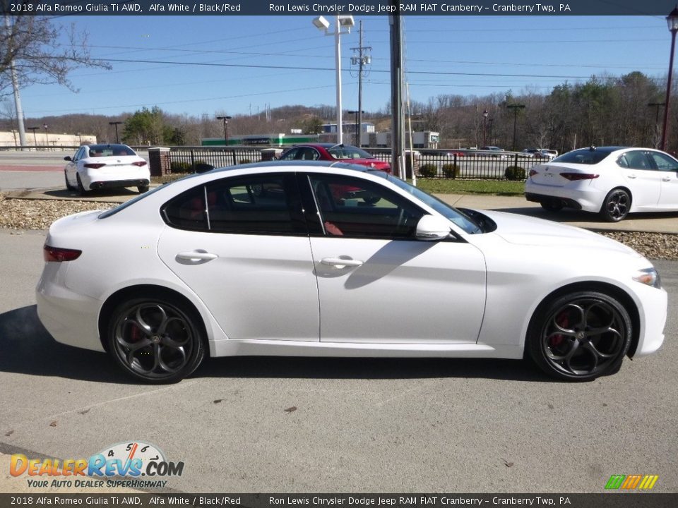 2018 Alfa Romeo Giulia Ti AWD Alfa White / Black/Red Photo #9