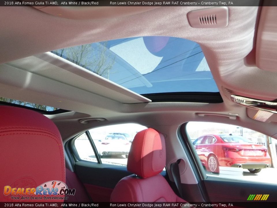2018 Alfa Romeo Giulia Ti AWD Alfa White / Black/Red Photo #16