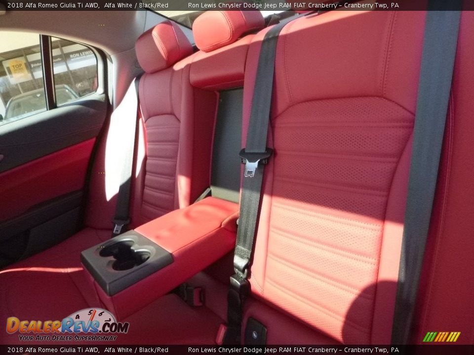 2018 Alfa Romeo Giulia Ti AWD Alfa White / Black/Red Photo #17