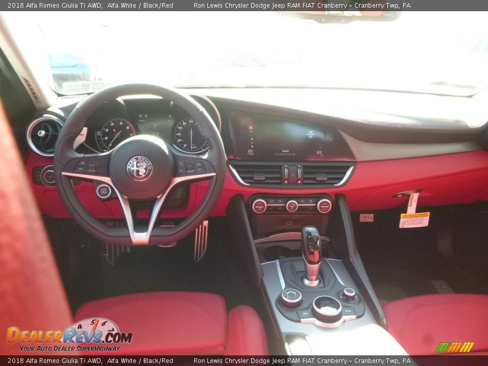 2018 Alfa Romeo Giulia Ti AWD Alfa White / Black/Red Photo #18