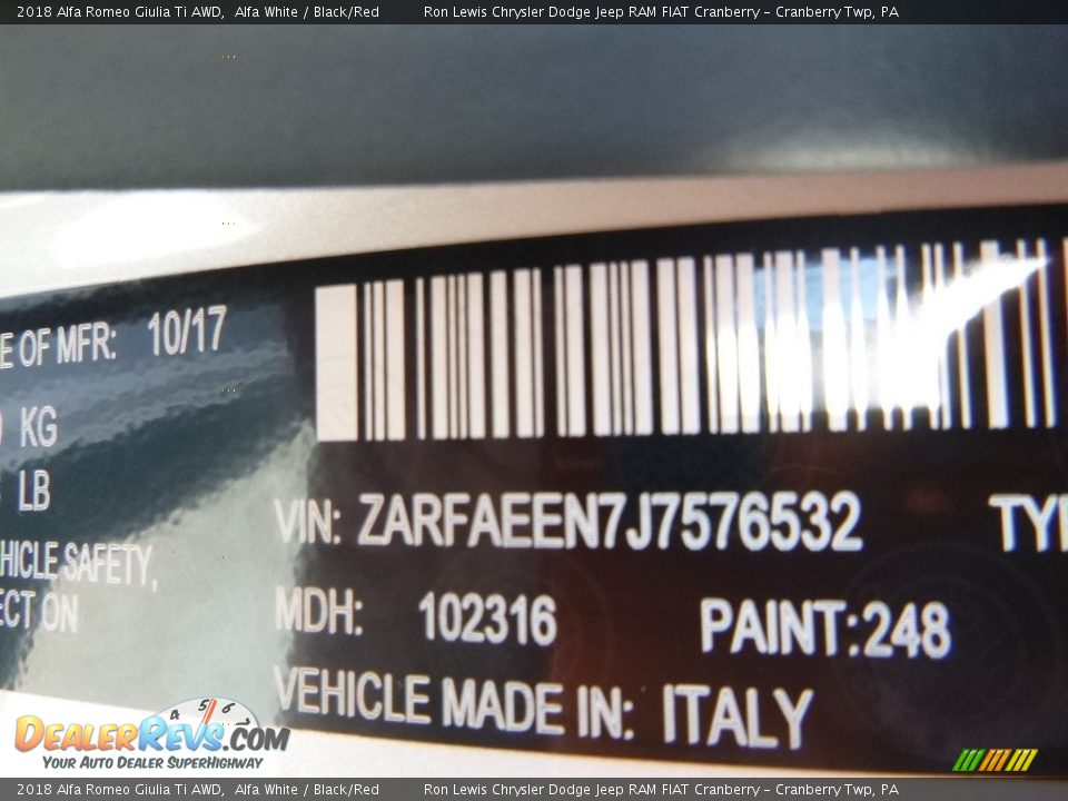 2018 Alfa Romeo Giulia Ti AWD Alfa White / Black/Red Photo #21