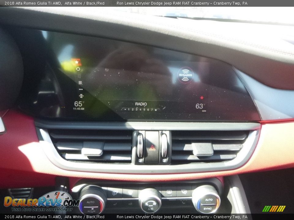 2018 Alfa Romeo Giulia Ti AWD Alfa White / Black/Red Photo #26