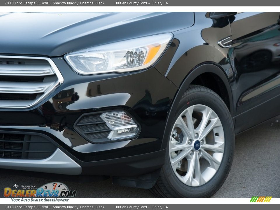 2018 Ford Escape SE 4WD Shadow Black / Charcoal Black Photo #2
