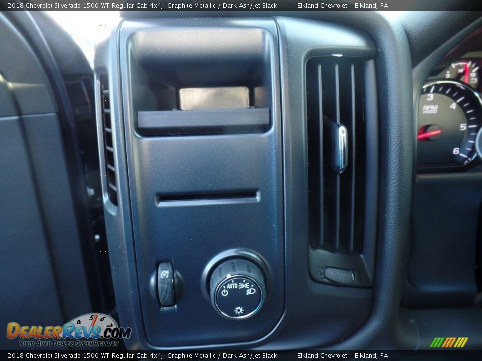 2018 Chevrolet Silverado 1500 WT Regular Cab 4x4 Graphite Metallic / Dark Ash/Jet Black Photo #21
