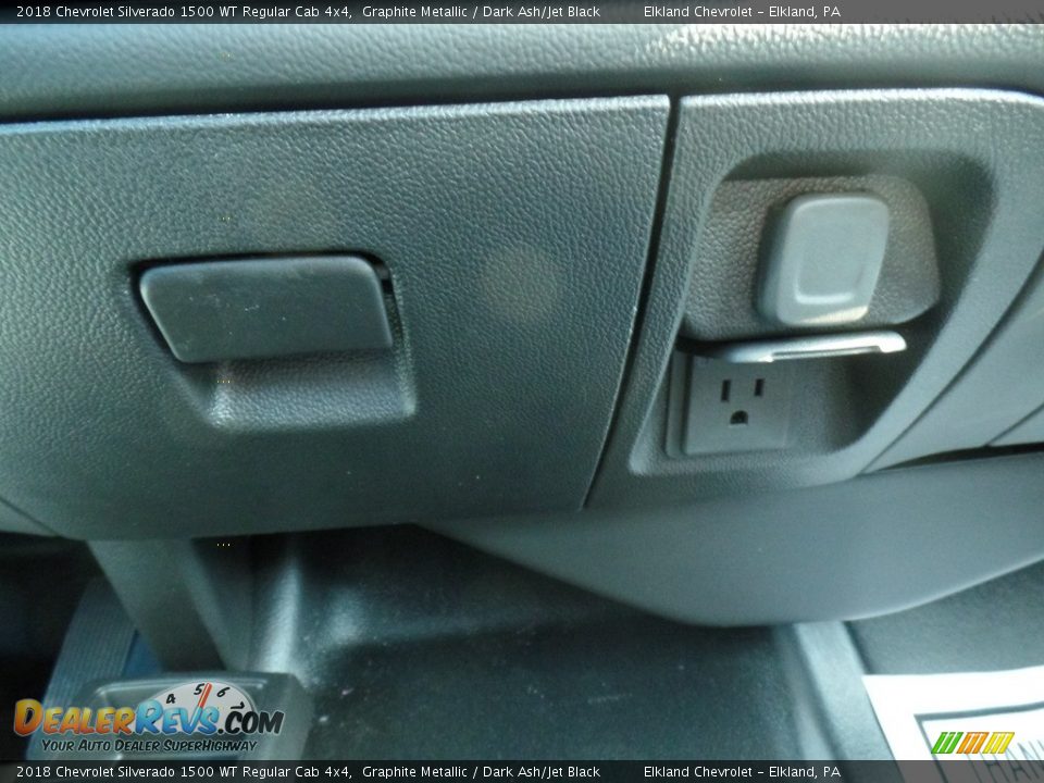 2018 Chevrolet Silverado 1500 WT Regular Cab 4x4 Graphite Metallic / Dark Ash/Jet Black Photo #30
