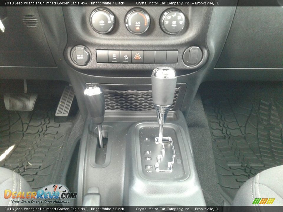 2018 Jeep Wrangler Unlimited Golden Eagle 4x4 Bright White / Black Photo #16