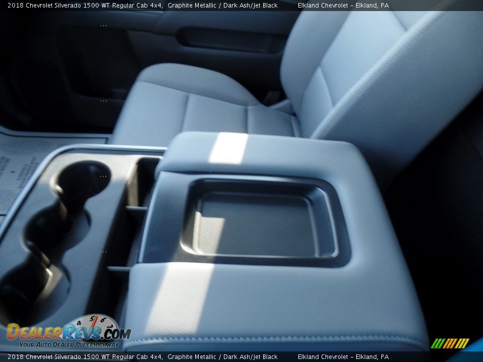 2018 Chevrolet Silverado 1500 WT Regular Cab 4x4 Graphite Metallic / Dark Ash/Jet Black Photo #31