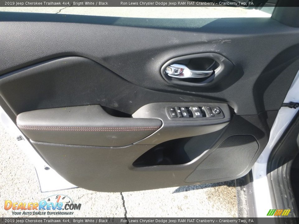 2019 Jeep Cherokee Trailhawk 4x4 Bright White / Black Photo #13