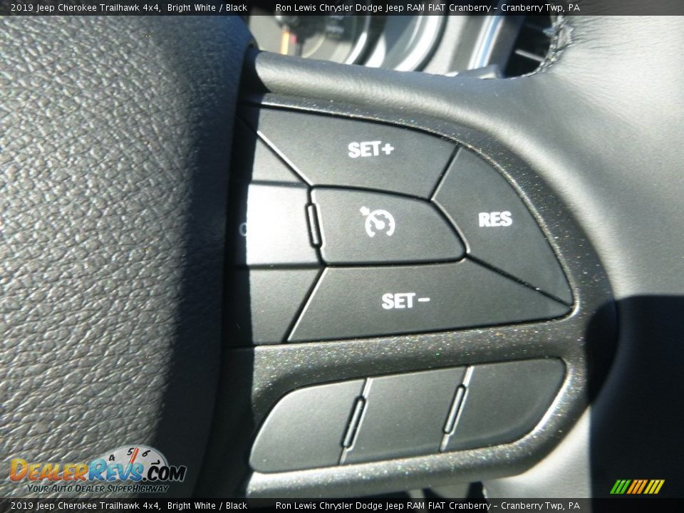2019 Jeep Cherokee Trailhawk 4x4 Bright White / Black Photo #19
