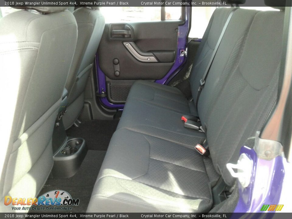 2018 Jeep Wrangler Unlimited Sport 4x4 Xtreme Purple Pearl / Black Photo #10