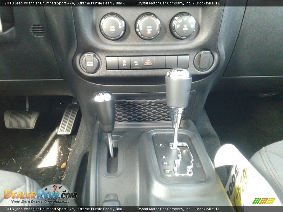 2018 Jeep Wrangler Unlimited Sport 4x4 Xtreme Purple Pearl / Black Photo #16