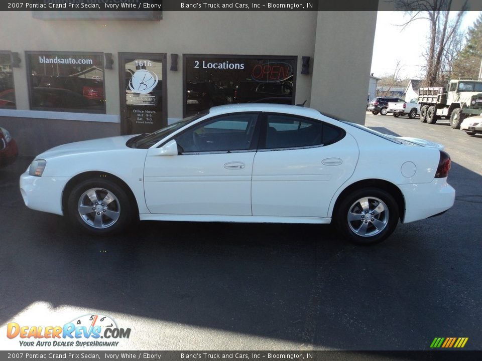 2007 Pontiac Grand Prix Sedan Ivory White / Ebony Photo #1