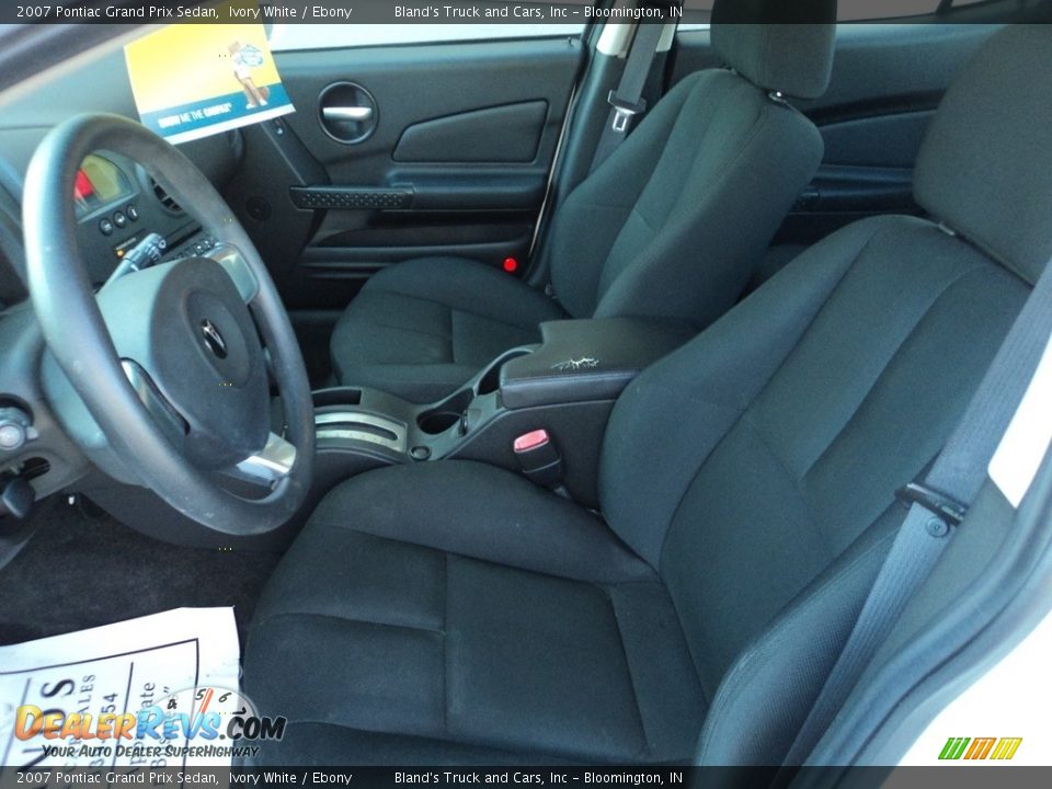 2007 Pontiac Grand Prix Sedan Ivory White / Ebony Photo #7