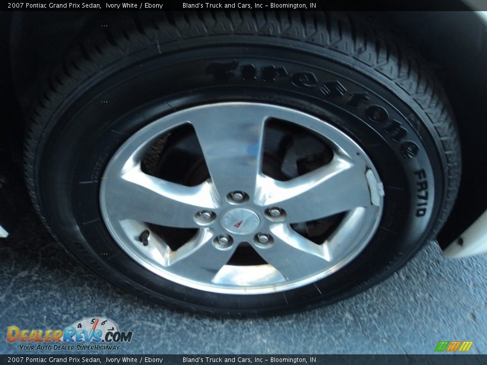 2007 Pontiac Grand Prix Sedan Ivory White / Ebony Photo #19