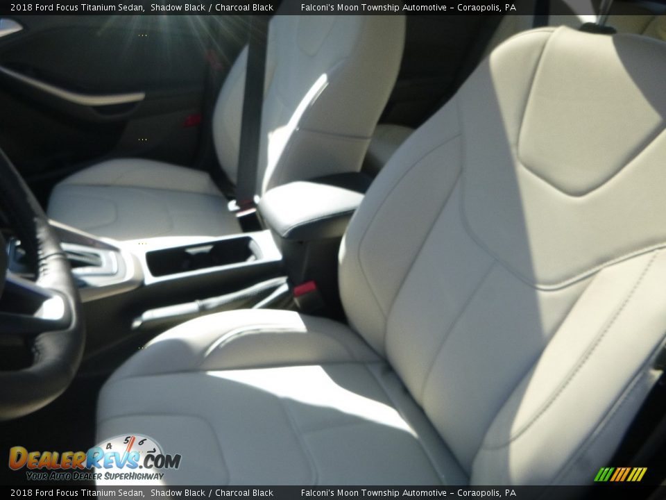 2018 Ford Focus Titanium Sedan Shadow Black / Charcoal Black Photo #12
