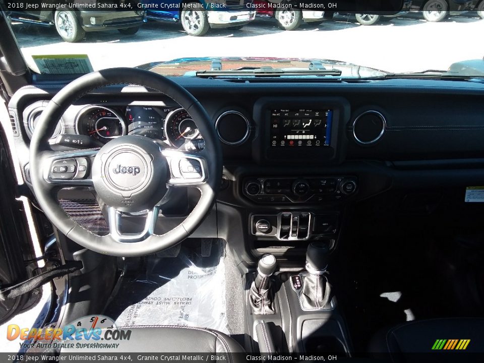 2018 Jeep Wrangler Unlimited Sahara 4x4 Granite Crystal Metallic / Black Photo #7