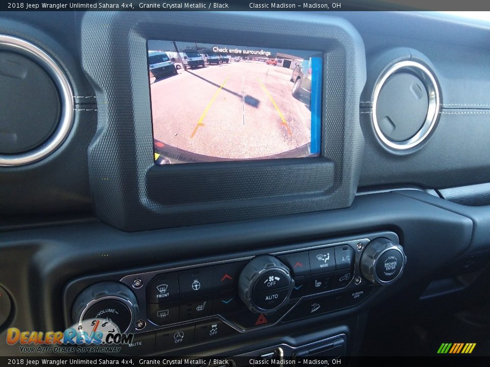 2018 Jeep Wrangler Unlimited Sahara 4x4 Granite Crystal Metallic / Black Photo #11