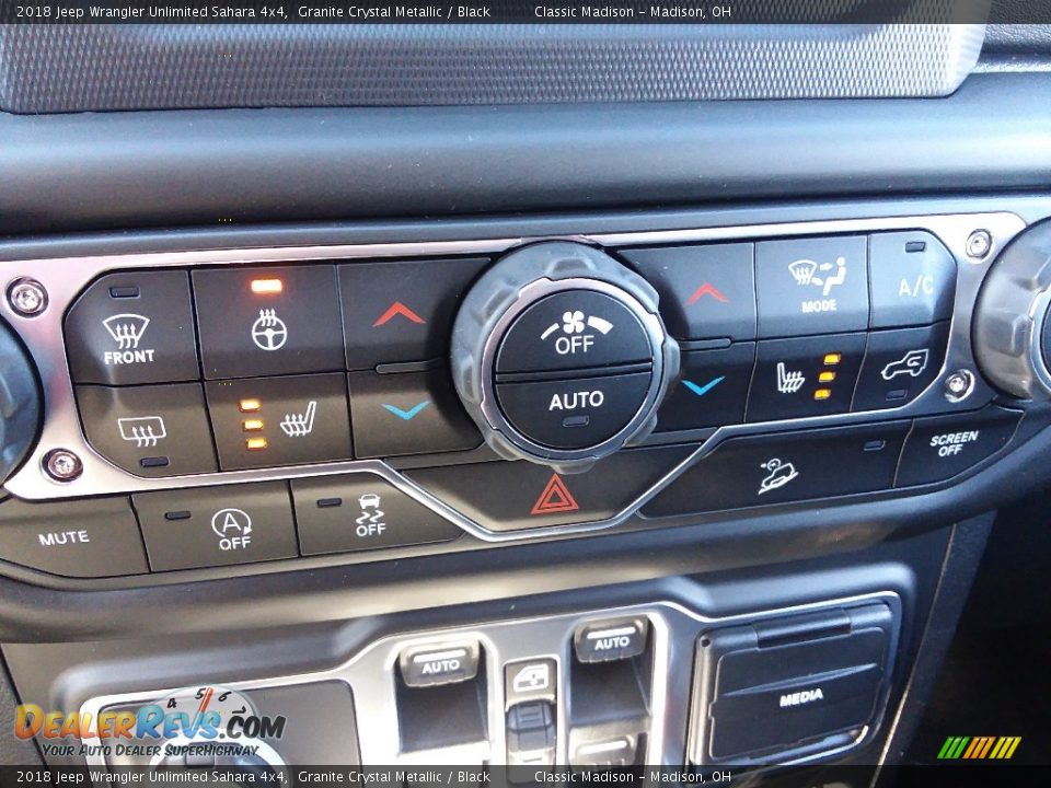 2018 Jeep Wrangler Unlimited Sahara 4x4 Granite Crystal Metallic / Black Photo #13