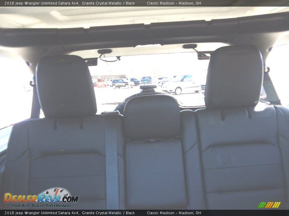 2018 Jeep Wrangler Unlimited Sahara 4x4 Granite Crystal Metallic / Black Photo #15