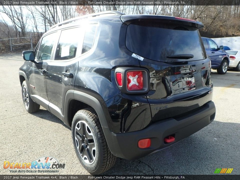 2017 Jeep Renegade Trailhawk 4x4 Black / Black Photo #3