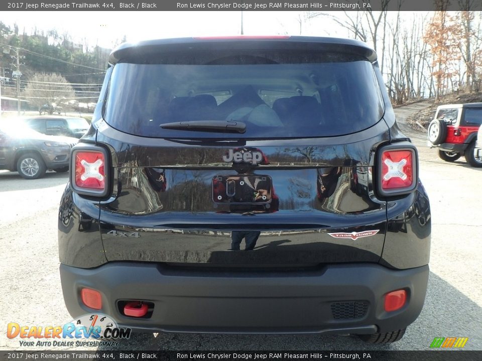 2017 Jeep Renegade Trailhawk 4x4 Black / Black Photo #4