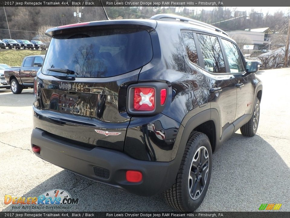 2017 Jeep Renegade Trailhawk 4x4 Black / Black Photo #5