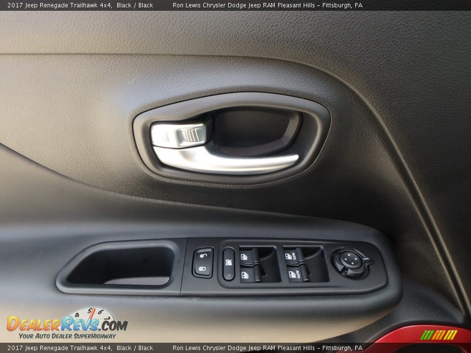 2017 Jeep Renegade Trailhawk 4x4 Black / Black Photo #13