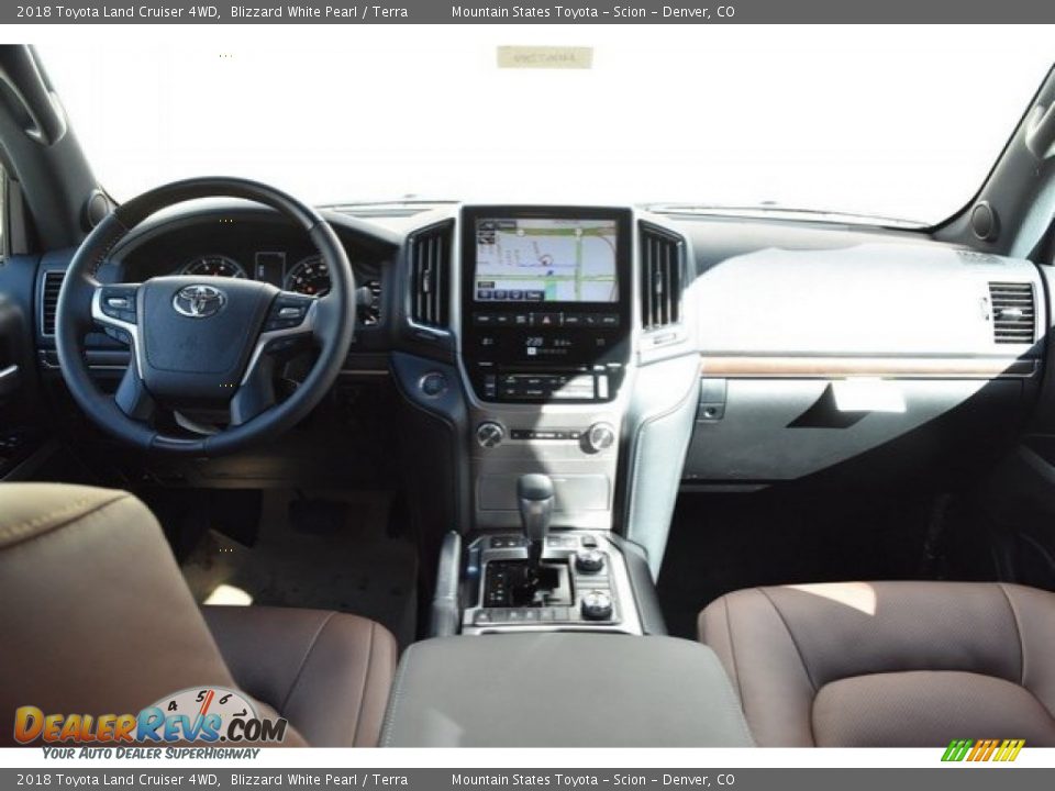 2018 Toyota Land Cruiser 4WD Blizzard White Pearl / Terra Photo #8