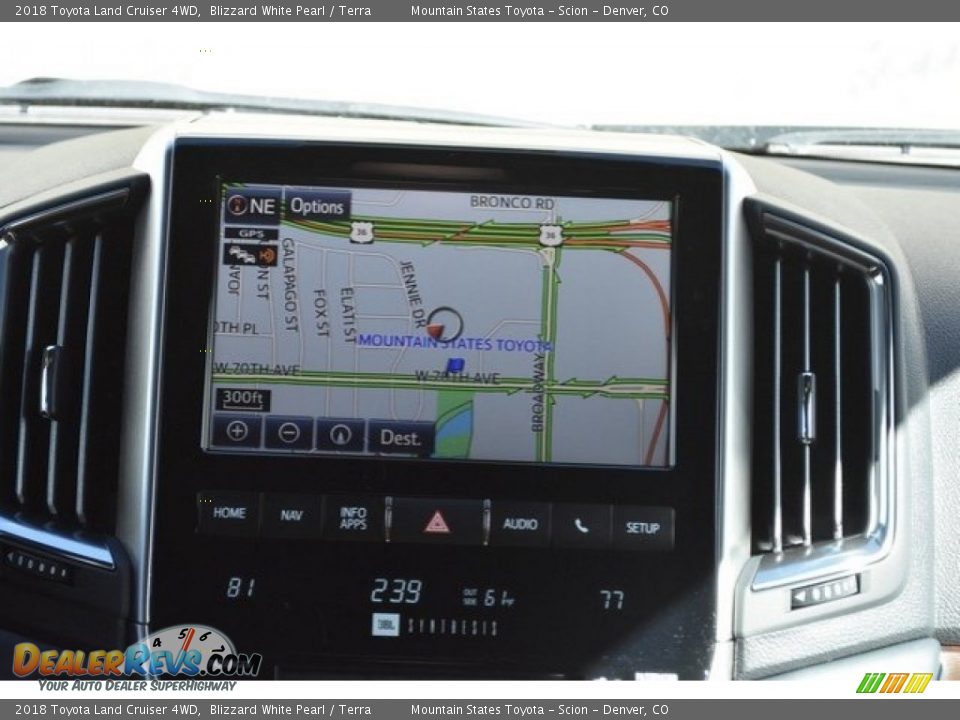 2018 Toyota Land Cruiser 4WD Blizzard White Pearl / Terra Photo #10