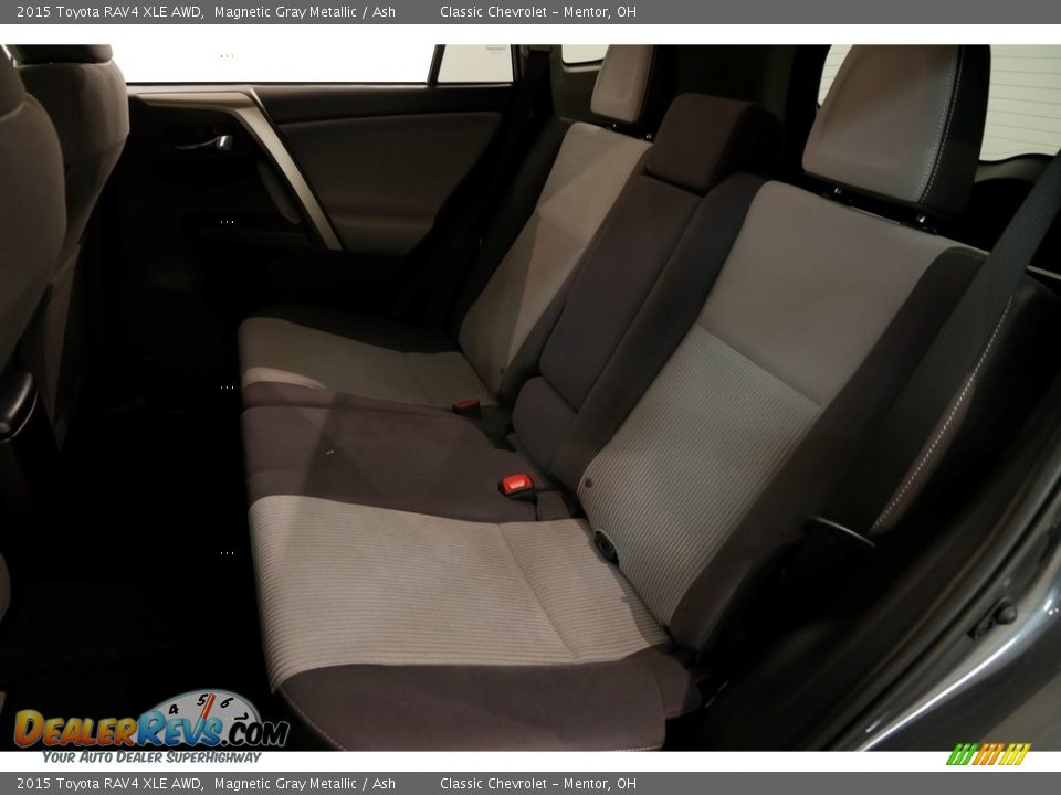 2015 Toyota RAV4 XLE AWD Magnetic Gray Metallic / Ash Photo #15